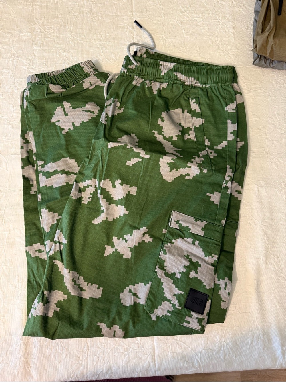 Men's Green Camouflage Cargo Pants